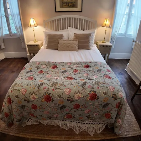 Repos A Bed & Breakfast